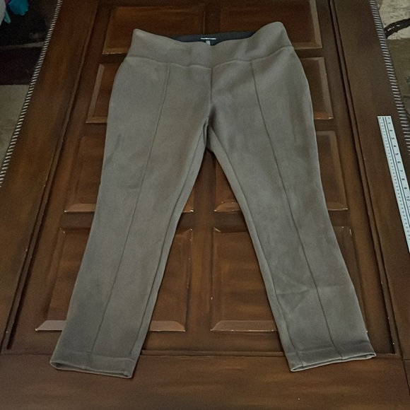 Womens size XL Andrew Marc Taupe Faux Suede Pull On Stretch Pants - Picture 1 of 8